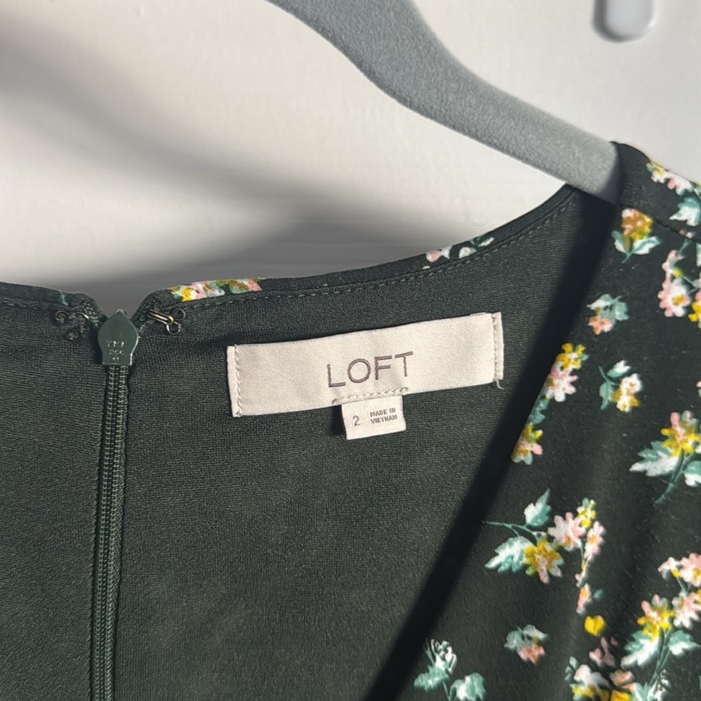 Green floral dress - Picture 3 of 5